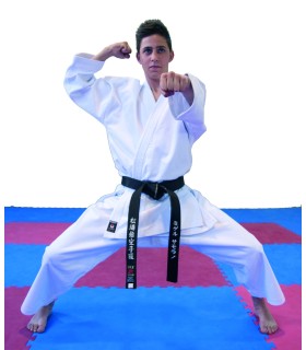 Karategui Kamikaze modelo International JKA